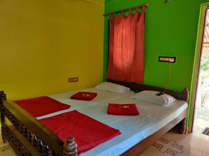 White Elephant Restaurant & Cottages Gokarna Gokarna  Exterior foto