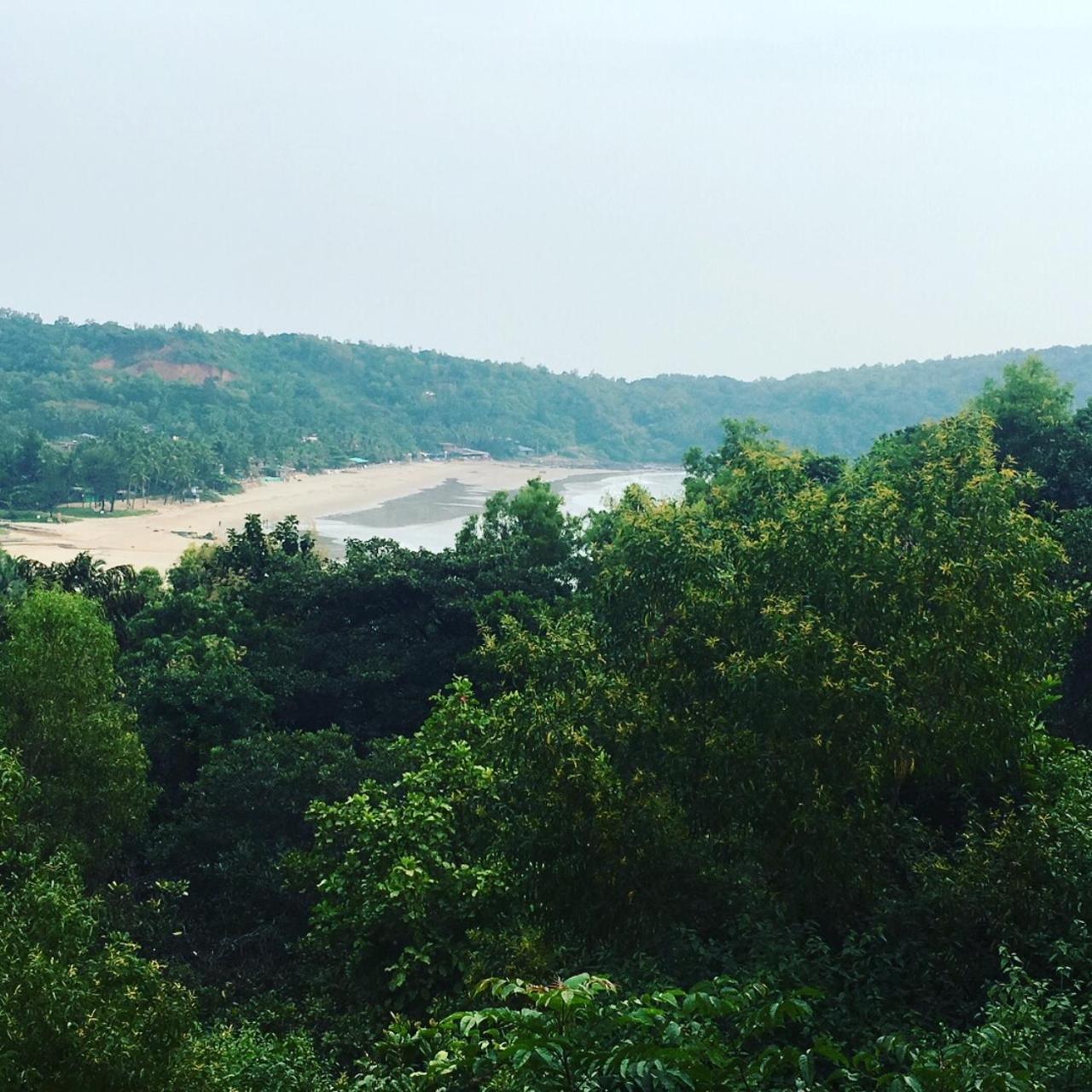 White Elephant Restaurant & Cottages Gokarna Gokarna  Exterior foto